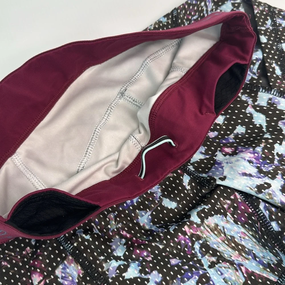 NWOT Lululemon What The Sport Short
Floral Sport Tranquil Multi / Dashing Purple - Picture 5 of 8